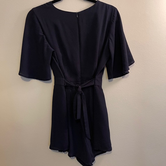 Haute Rogue Navy Romper With Tie Back MEDIUM - Picture 2 of 2